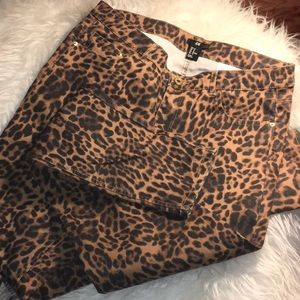 NWOT H & M Leopard Print Skinny Jeans, Size 12
